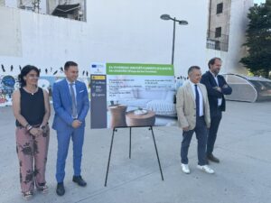 Patricia Sainz, Daniel Osés y Conrado Escobar en la presentación del proyecto.