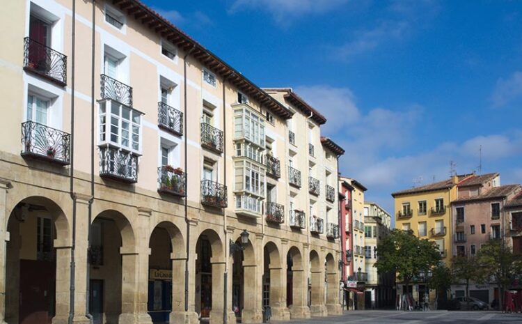  Aprobada la nueva normativa de terrazas en Logroño: horarios reducidos y superficie limitada